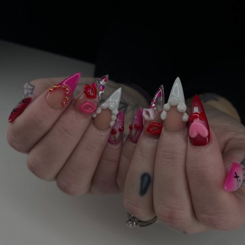 Long stiletto with level 3 art